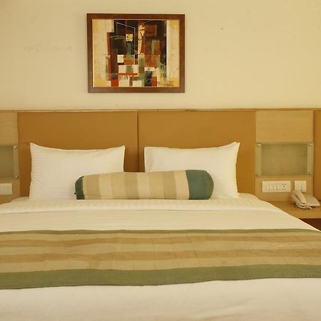Mango Hotels, Samed Agra Agra  Buitenkant foto