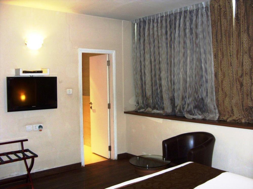 Mango Hotels, Samed Agra Agra  Buitenkant foto