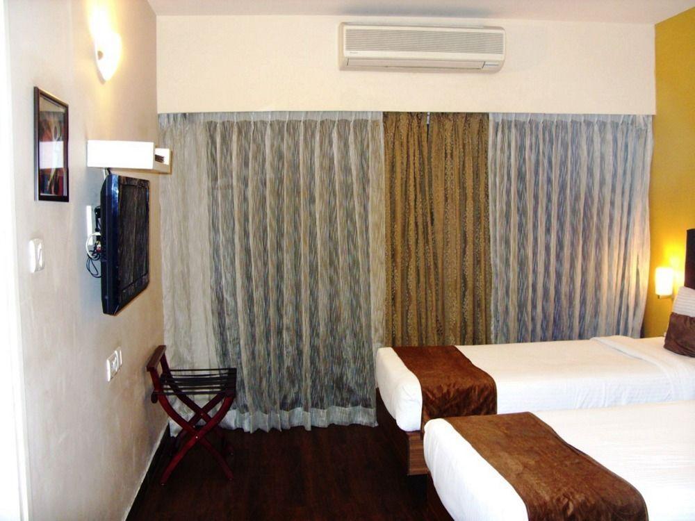Mango Hotels, Samed Agra Agra  Buitenkant foto