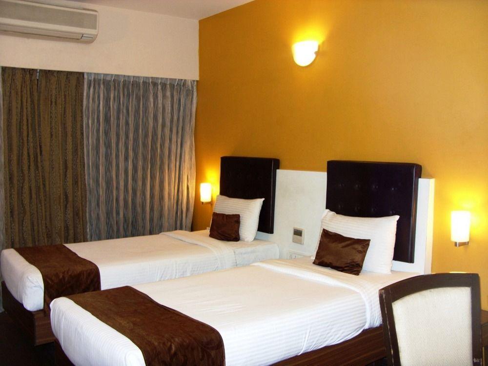 Mango Hotels, Samed Agra Agra  Buitenkant foto