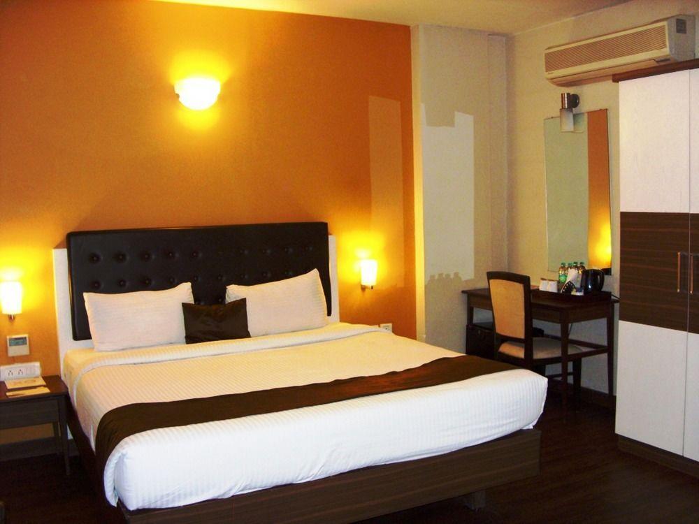 Mango Hotels, Samed Agra Agra  Buitenkant foto