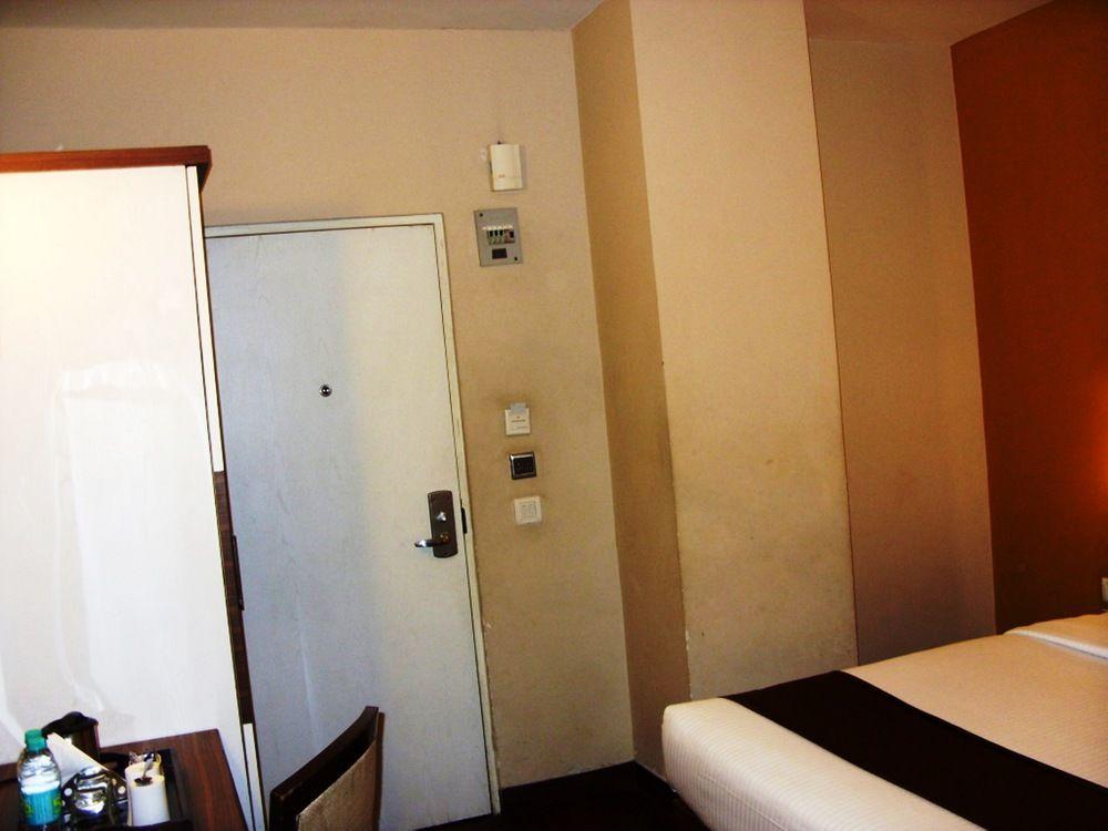 Mango Hotels, Samed Agra Agra  Buitenkant foto