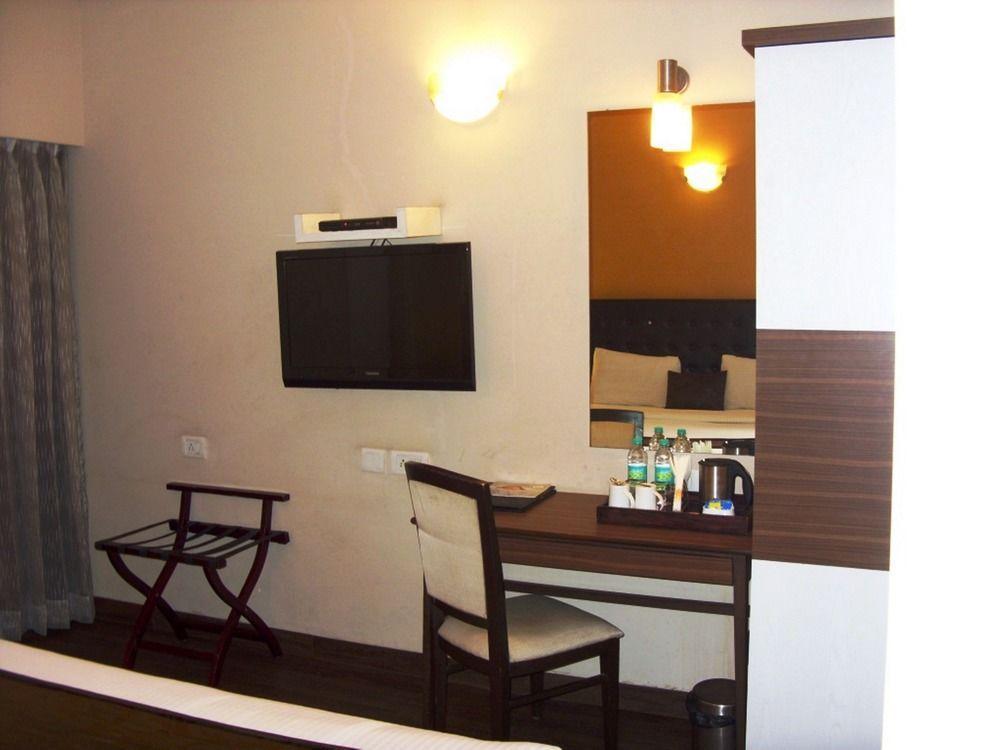 Mango Hotels, Samed Agra Agra  Buitenkant foto