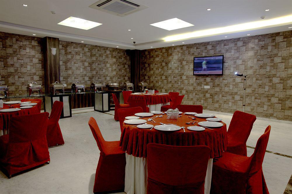 Mango Hotels, Samed Agra Agra  Buitenkant foto